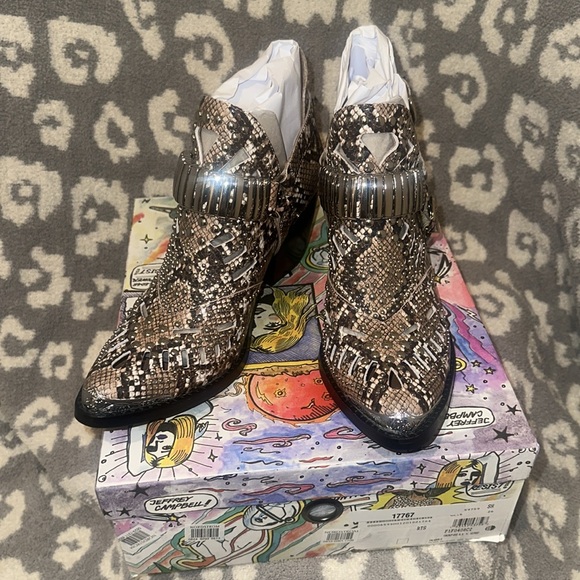 Jeffrey Campbell Calhoun Cutout Booties in Taupe Multi Snake New & Never Worn π - Picture 3 of 17